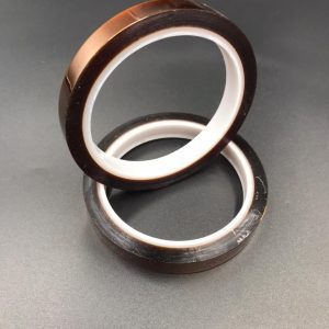 Cinta Film Polyimide con adhesivo 0.07 x 1/2" x 33 mts (tipo kapton)